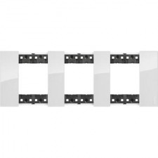 Marco 3 ventanas 6 módulos Bticino Living Now KA4802M3DW Ice